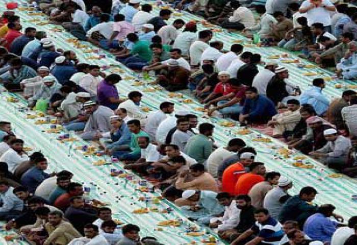 Terpenjara di Tengah Buka Puasa